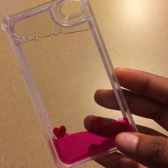 an iPhone 4 case - Picture 2 of 4